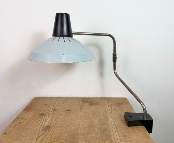 Image 1 of Grijze industriële bureaulamp van Elektrosvit uit de jaren 70, geschikt voor in een fabriek.
