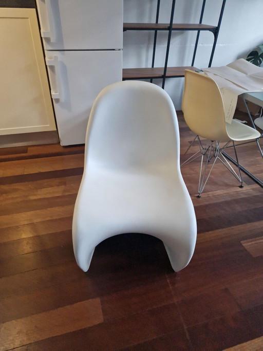 Silla Vitra Verner Panton blanca