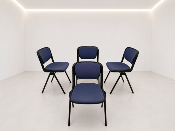 Image 1 of Set van 4 vintage bureaustoelen van Vertebra.