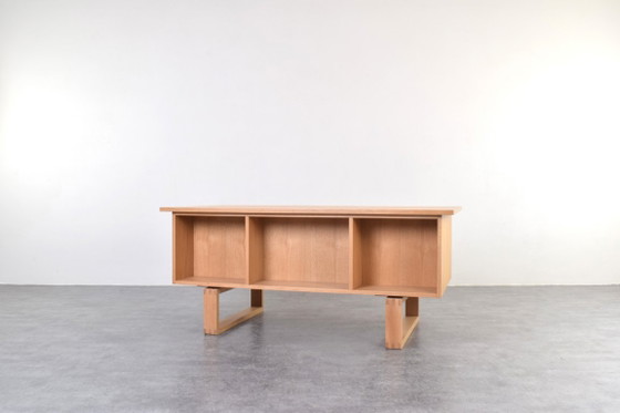 Escritorio independiente Mid-Century de roble de Torben Valeur & Henning Jensen para Dyrlund, años 60. – Wood (photo 6 of 19)