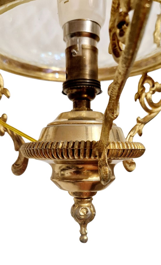Image 1 of Lampada a sospensione d'epoca in ottone e vetro - Stile classico francese - Anni '60
