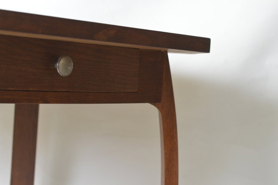 Image 1 of Art-Deco-Tisch aus massiver Eiche mit geschwungenen Beinen