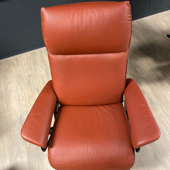Image 1 of Fauteuil inclinable Stressless Aura M avec repose-pieds