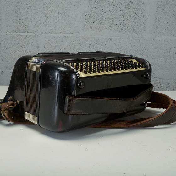 Fisarmonica Pancotti Macerata – Oggetti decorativi, Pelle, Italian Design (photo 24 of 24)