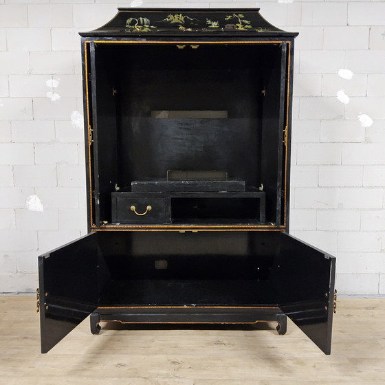 Image 1 of Vintage Chinese Pagoda kast tradioneel tafereel (bohemian / oosterse kast) tv kast