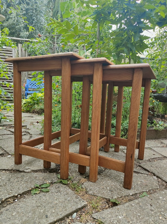 Ensemble gigognes du milieu du siècle, un savoir-faire parfaitement adapté – Tables d'appoint, Wood (photo 4 of 6)