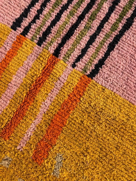 Image 1 of Authentiek Marokkaans Boujad Roze Berber Wollen Tapijt 160x270 cm - Handgeweven Geometrisch Boho Vloerkleed