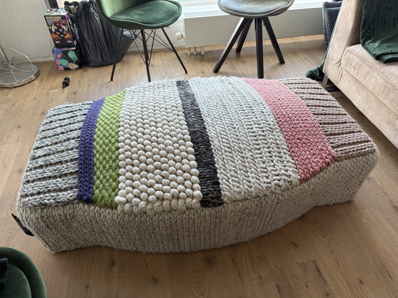 Image 1 of Mangas Pouf Bell