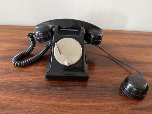 Teléfono PTT francés de 1961 – Diseño industrial de baquelita con timbre externo