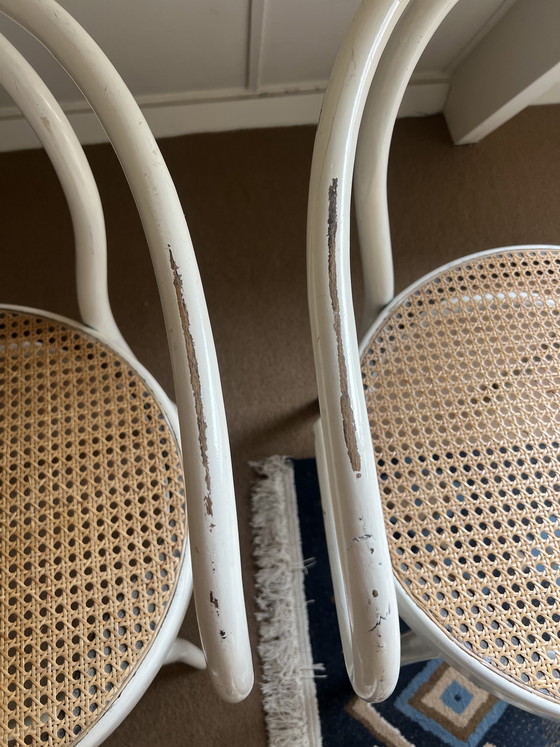 Image 1 of 2 Witte Stoelen Thonet 209 van Ligna