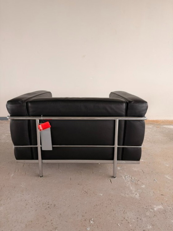 Image 1 of Divano Cassina LC3