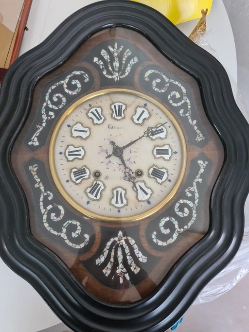 Antike französische Oeil de Boeuf Wanduhr, Napoleon III-Stil