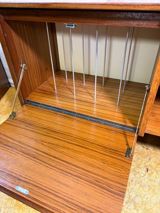 Credenza media vintage G-Plan in teak | Anni '60 | Mobile giradischi • Porta vinili • Supporto TV Elegante e (photo 3 of 5)