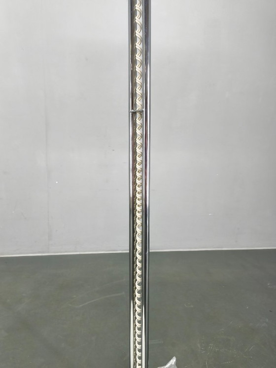 Image 1 of Lampadaire italien chromé à globe en verre, style Lenci, années 1970