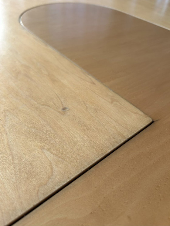 Image 1 of Hermosa mesa de comedor Giorgetti en muy buen estado.