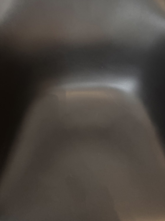 Image 1 of Vitra rar schommelstoel zwart met zwart onderstel et esdoorn walnoot hout onderstel