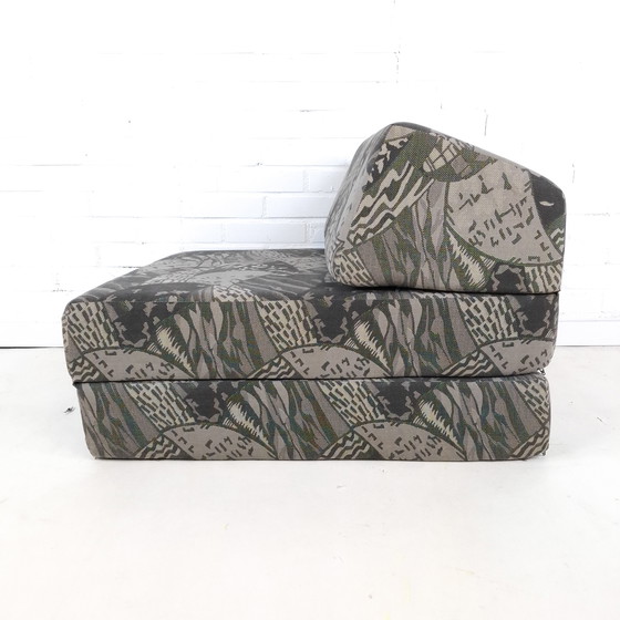 Image 1 of Vintage slaapfauteuil jaren 80 Memphis Milano