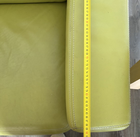 Image 1 of Fauteuil en cuir vert