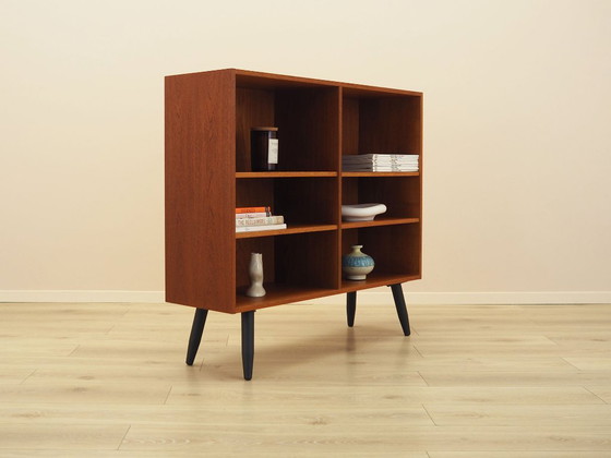 Estantería danesa chapada en teca con patas angulares, década de 1960. – Librerías, Wood (photo 5 of 12)