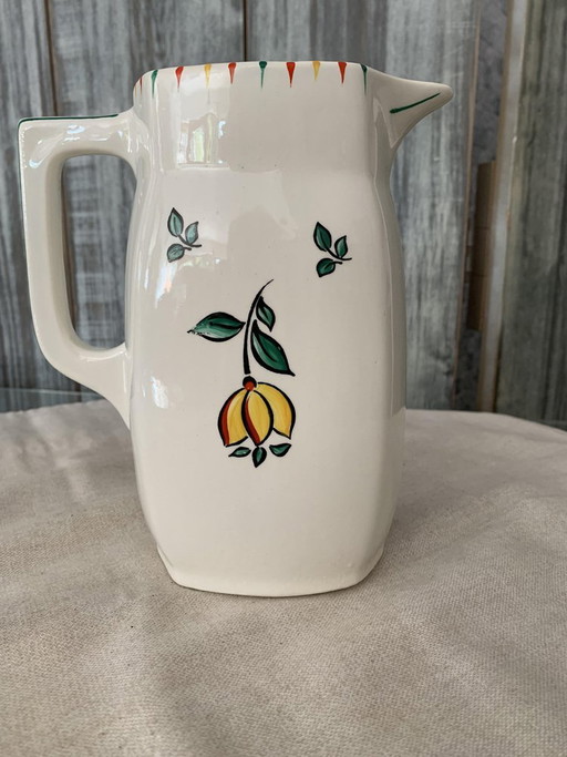 Jarra de cerámica vintage para agua