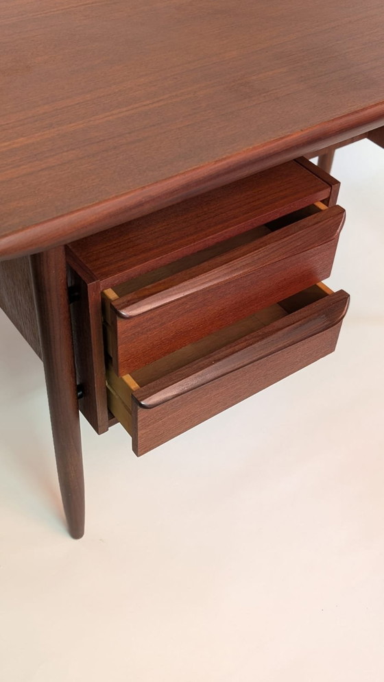Image 1 of Iconic Mid-Century Teak Desk by Tijseling for Hulmefa made in the 1950s.