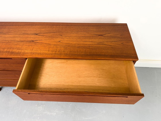 Large Teak Chest of Drawers from Tørring / HJN Møbelfabrik, 1960s – Sideboard, Wood (photo 9 of 25)