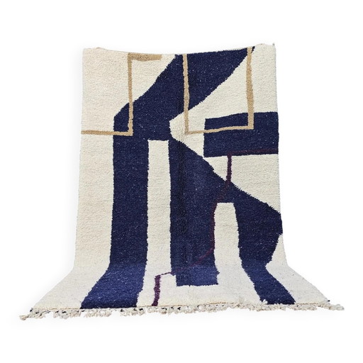Authentic Moroccan wool rug handwoven, 250x150 cm.