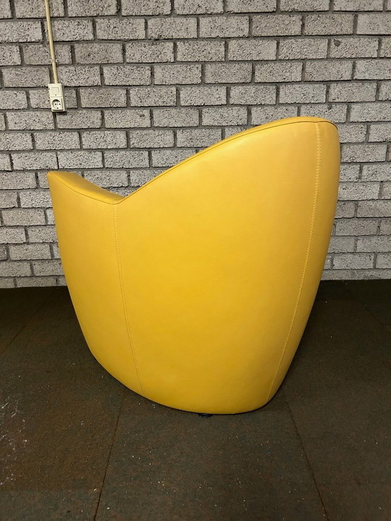 Image 1 of Leolux Carabita Sessel, gelbes Leder