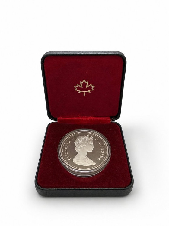 Image 1 of 1982 Canadian Silver Coin