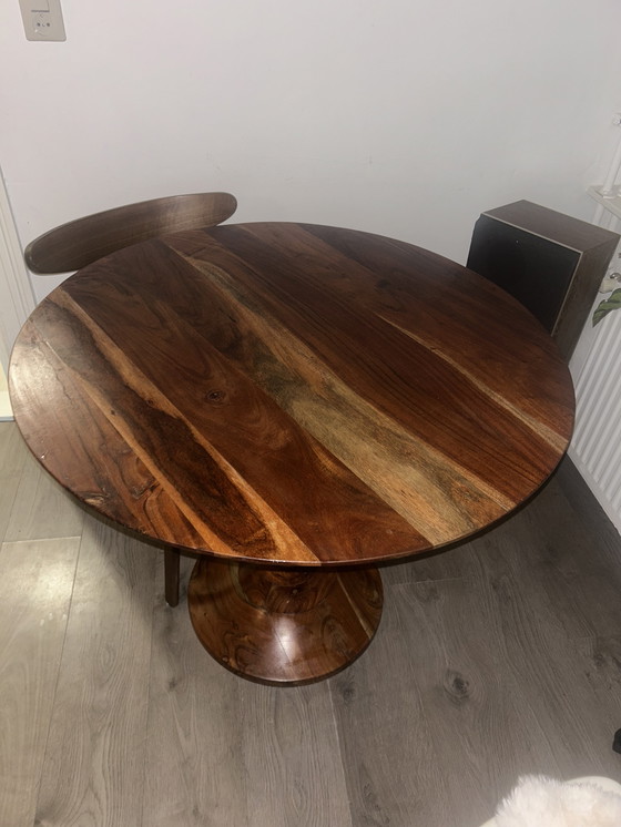 Image 1 of Table de Madame Stoltz