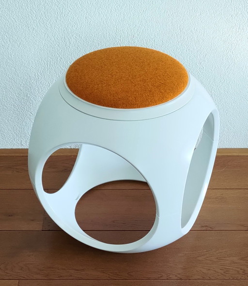 Design Space Age Tischhocker von Moroso