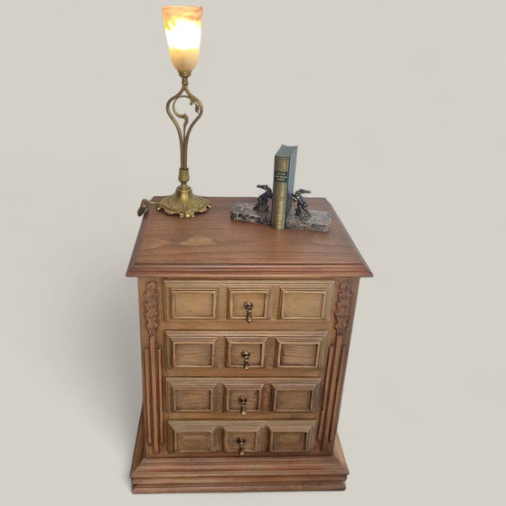 Image 1 of Bijzettafel van eiken- en grenenhout - Midden 20e eeuw