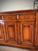Frans dressoir Tricoire Marseille – massief kerselaar (merisier)
