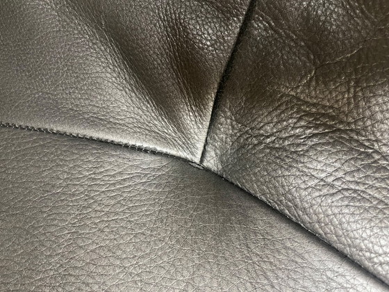 Dos otomanas/pufs Leolux – Reposapiés y pufs, Leather (photo 6 of 8)