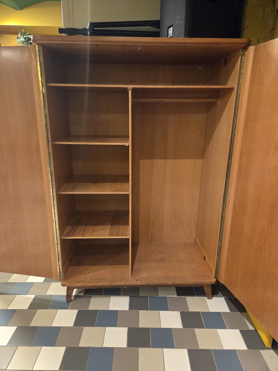 Image 1 of Vintage kledingkast