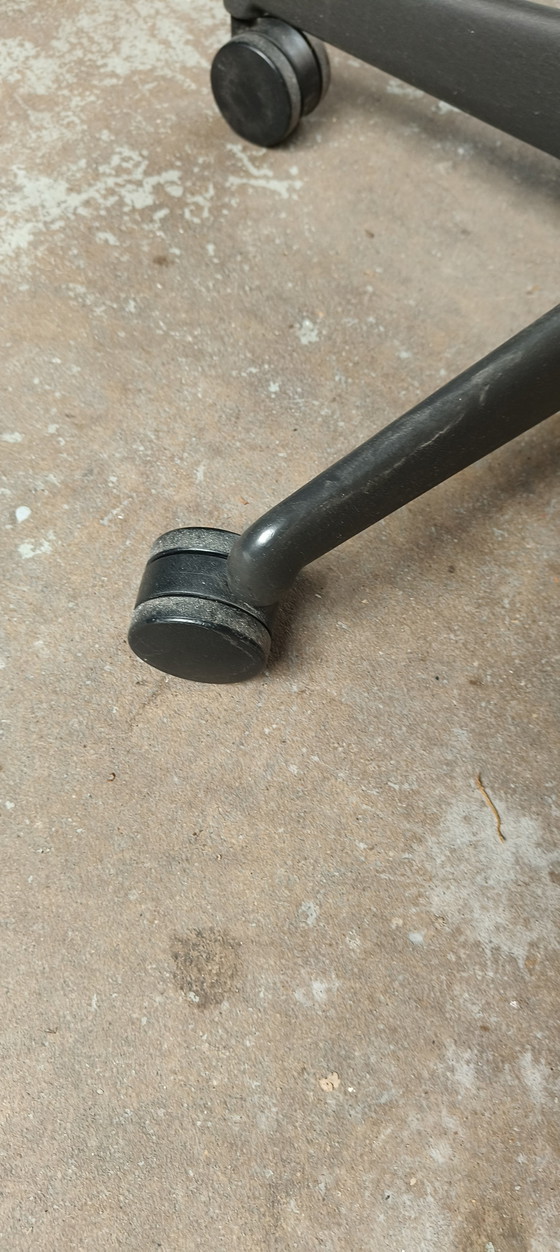 Image 1 of Herman Miller Mirra 2 vintage design ergonomische bureaustoel