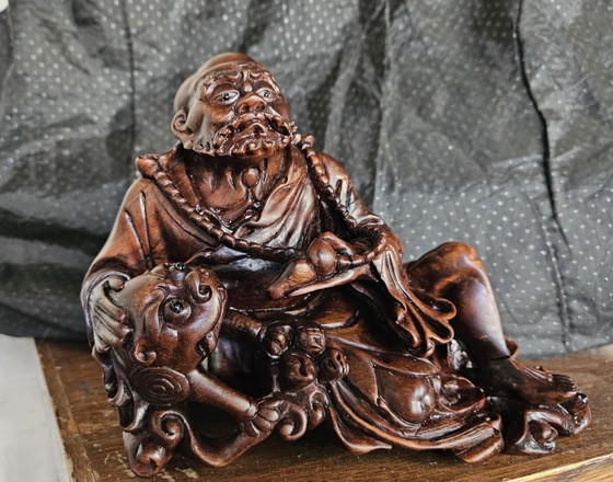 Antike handgeschnitzte Luohan/Damo-Statue – Bildhauerei, Wood (photo 11 of 11)