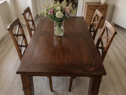 Esstisch aus Massivholz mit 4 Stühlen – Esszimmergarnitur, Wood (photo 4 of 6)
