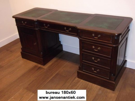 Image 1 of La scrivania angolare 220x220 si abbina perfettamente al mogano noce teak