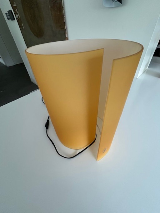 Leucos table lamp