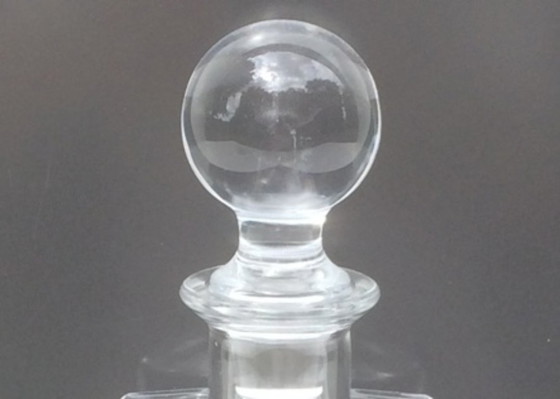 Image 1 of Vintage karaf in Val Saint Lambert-stijl