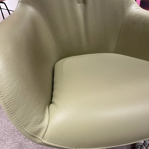 Image 1 of Pode Spot One fauteuil met poef