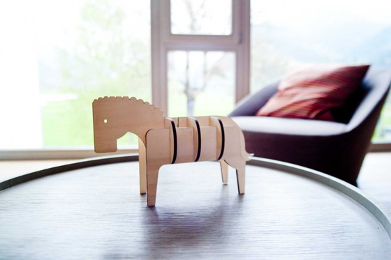 Image 1 of Décoration en bois en forme de zèbre par Ulap design