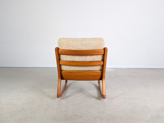 Image 1 of Sedia a dondolo France & Søn Senator Ole Wanscher in teak della metà del secolo