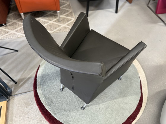 Image 1 of Afficher le modèle Montis Windy Armchair Brown Highland Leather