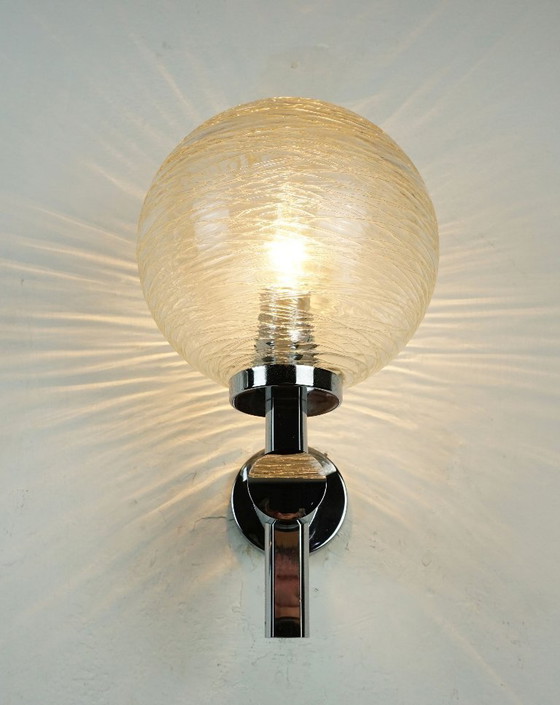 Image 1 of coppia di eleganti applique vintage in vetro strutturato e cromo anni '70 e '80