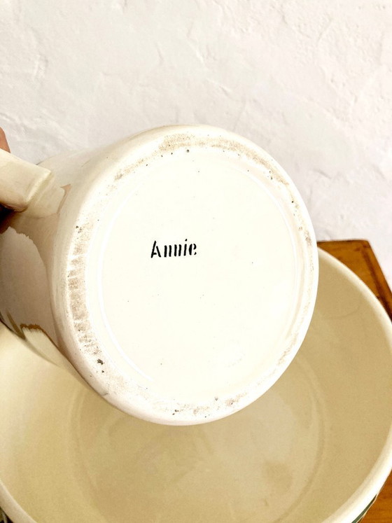 Image 1 of Longchamp aardewerken waskom en kan, model Annie