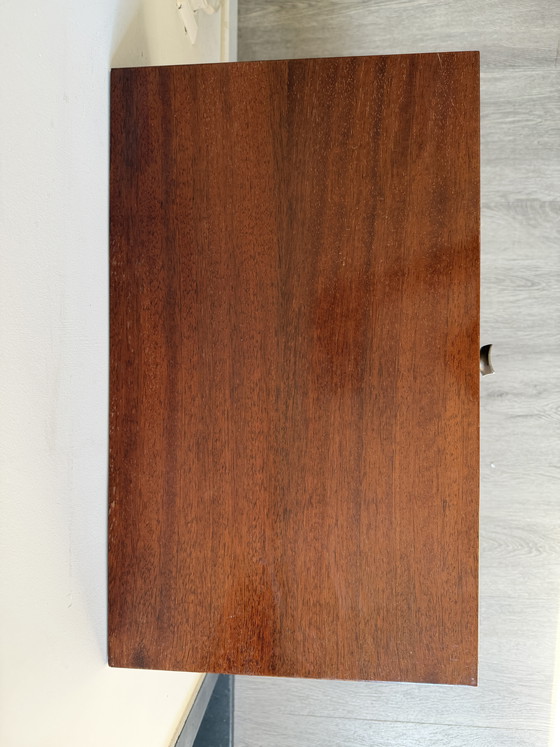 Image 1 of Kleiner Beistelltisch mit Schublade