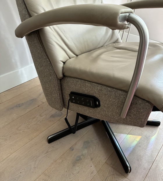 Image 1 of Twee sta-op fauteuils C-100 van Prominent