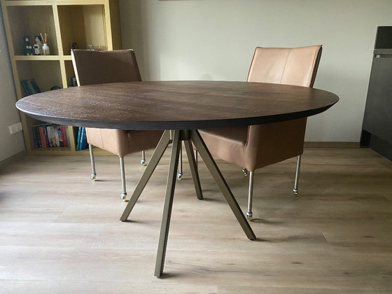 Image 1 of Table de salle à manger ronde, diamètre 140 cm